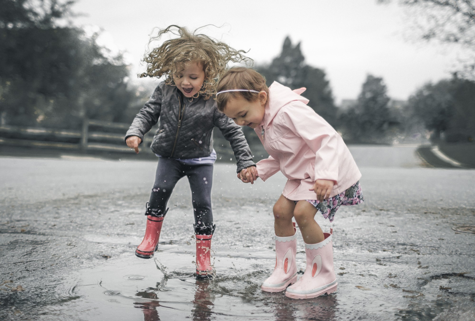 50 Outdoor Play Ideas On Rainy Days Eco Explorers