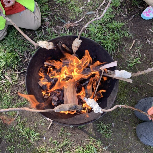 Sth Morang ~ Campfire & Damper Making